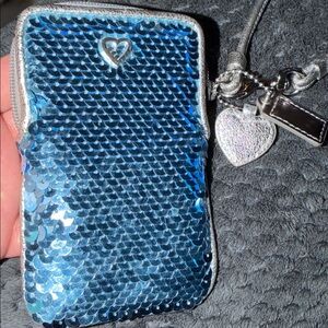 COACH POPPY SEQUIN CASE/ WRISTLET